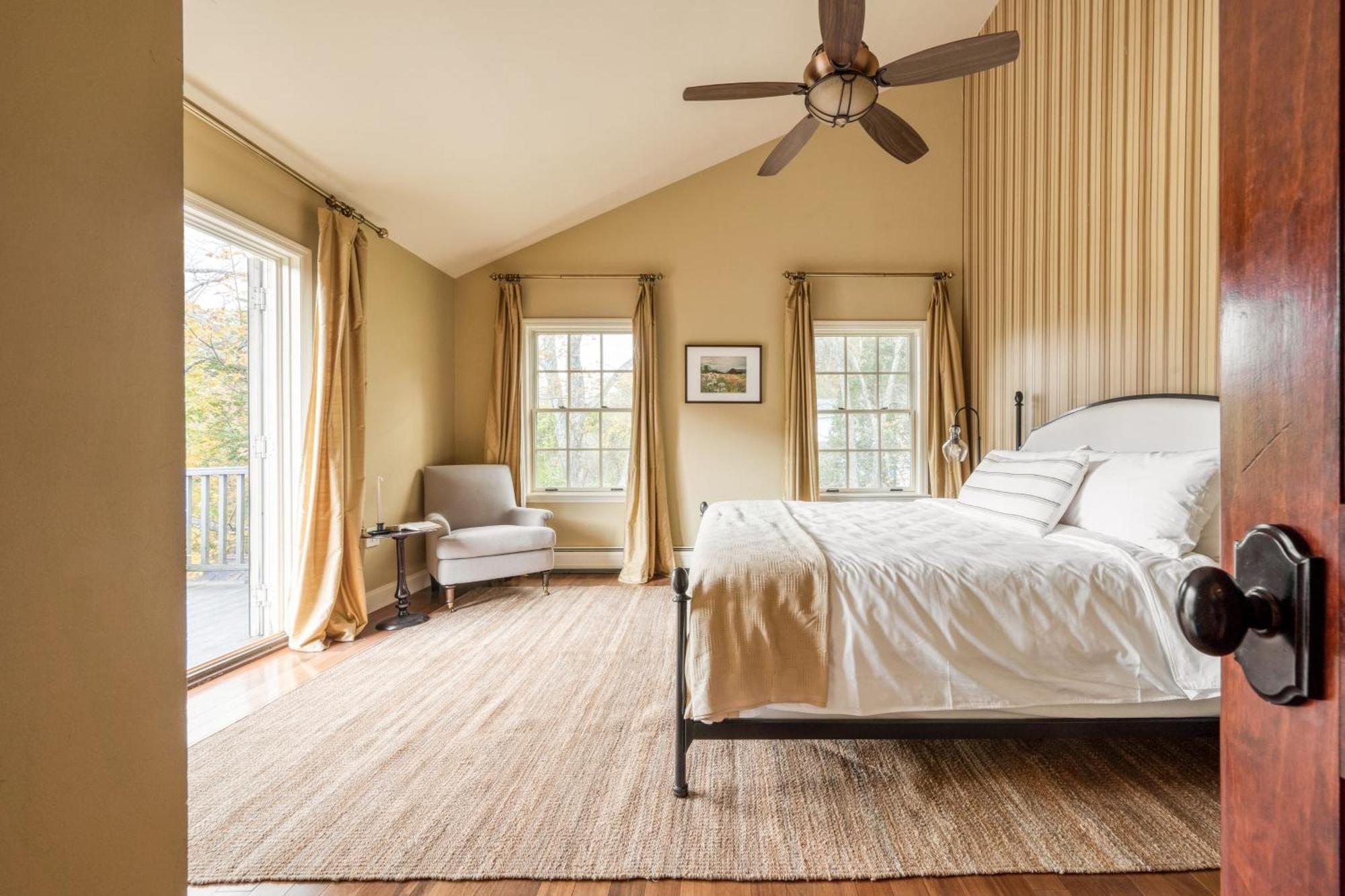 Cortland By Avantstay Charming Heritage Estate W Private Lake Pool ソーガティズ エクステリア 写真